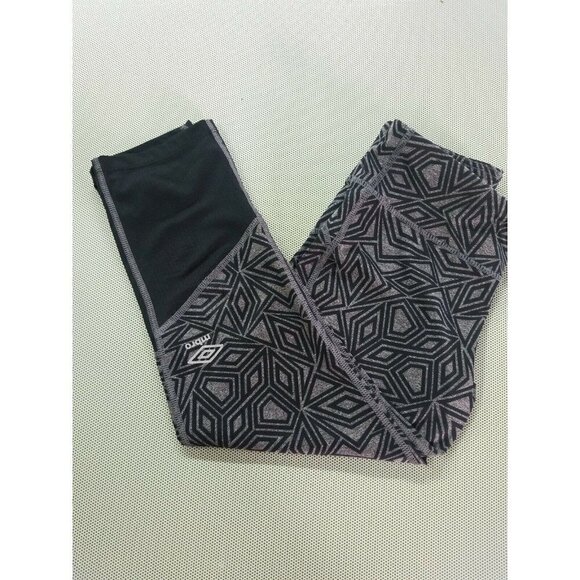 Umbro Yoga/Fitness Capri Pants size L/10-12 Gray P - Picture 2 of 4